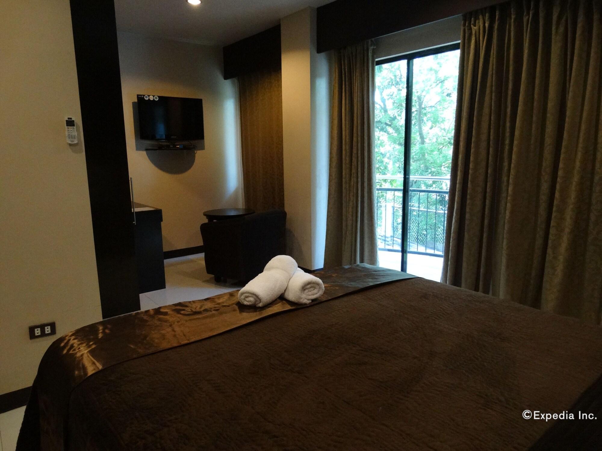 เพอริด็อต สวีตส์ Hotel Davao ภายนอก รูปภาพ