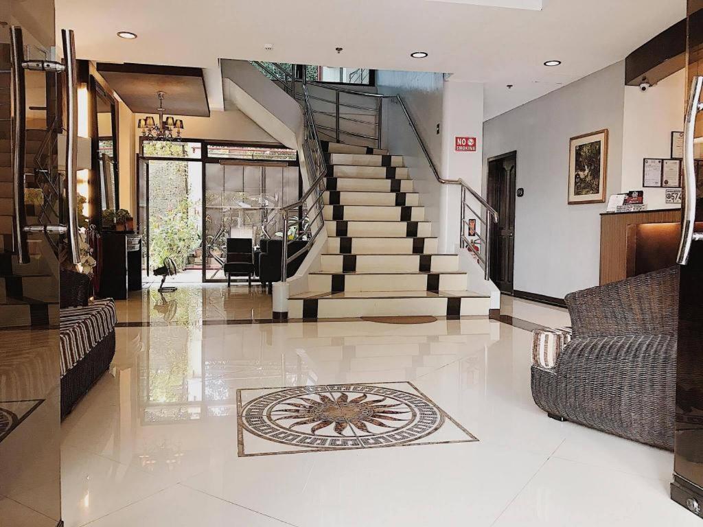 เพอริด็อต สวีตส์ Hotel Davao ภายนอก รูปภาพ