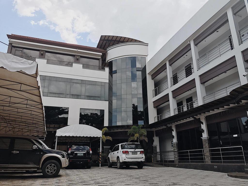 เพอริด็อต สวีตส์ Hotel Davao ภายนอก รูปภาพ
